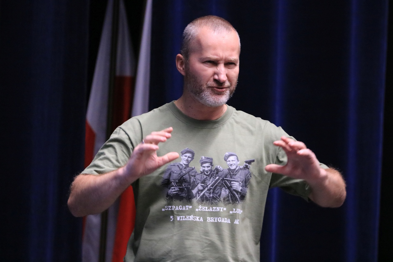 Mariusz Solecki w Muzeum Żołnierzy Wyklętych [13.10.2023] - zdjęcie #7 - eOstroleka.pl