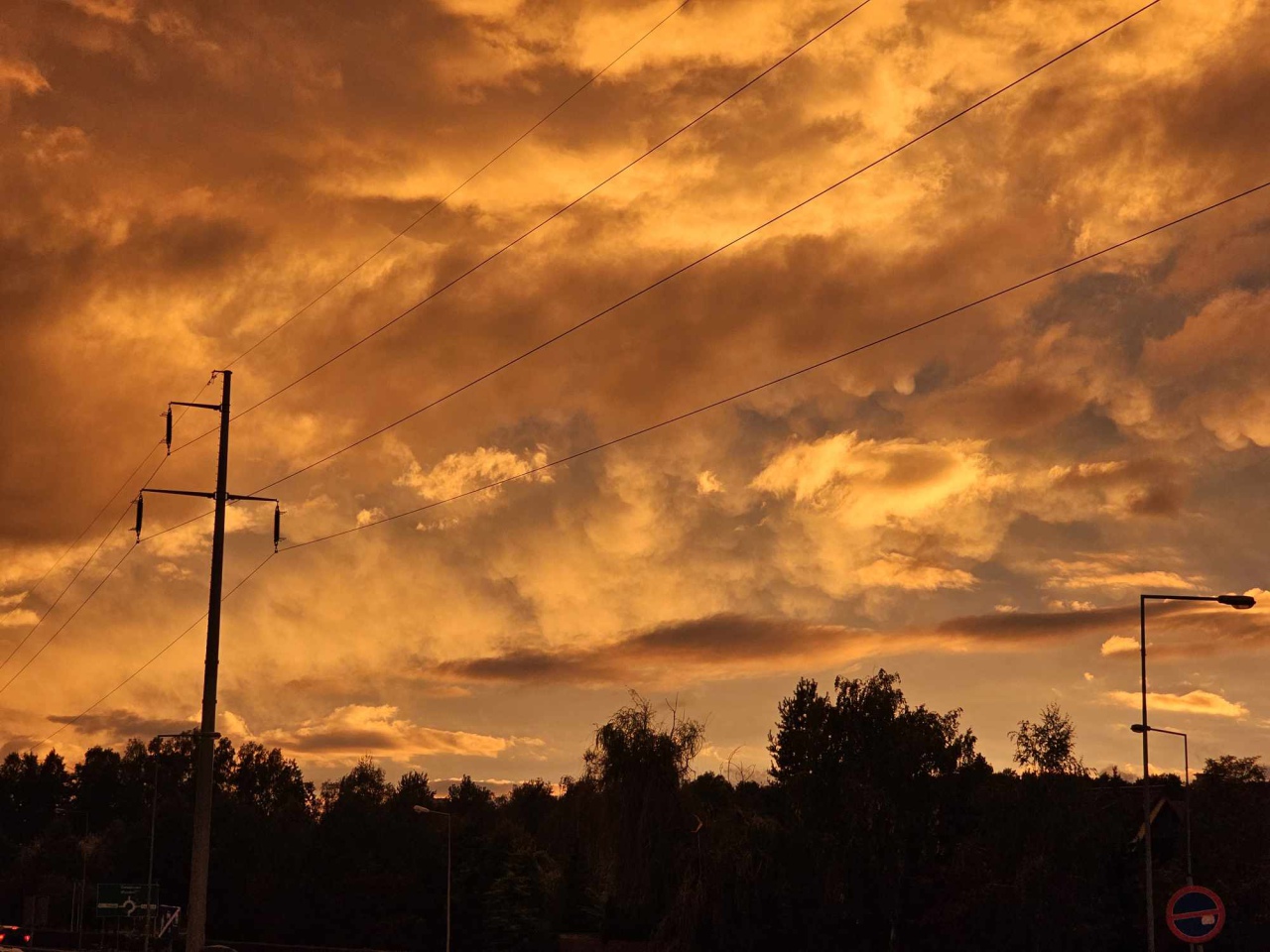 Piękne niebo nad Ostrołęką [14.10.2023] - zdjęcie #2 - eOstroleka.pl