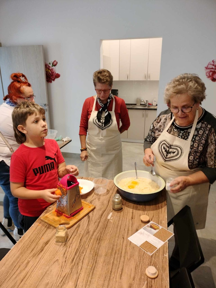 Regionalne smaki w Muzeum Kultury Kurpiowskiej [15.10.2023] - zdjęcie #32 - eOstroleka.pl