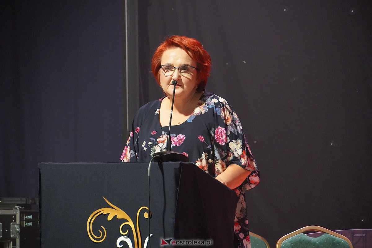 Dzień Nauczyciela w Ostrołęce. Wyróżnienia i koncert Najpiękniejsze melodie świata[16.10.2023] - zdjęcie #118 - eOstroleka.pl