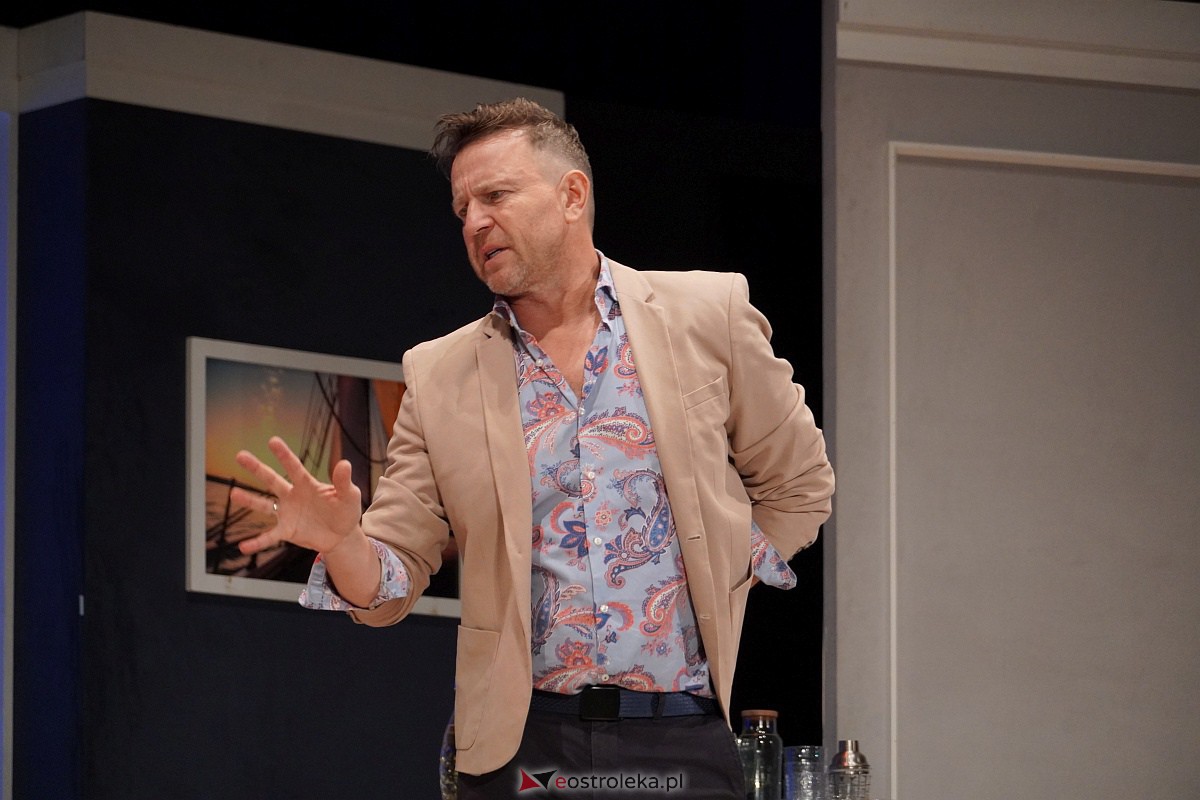 La Bombe - spektakl w Ostrołeckim Centrum Kultury [16.10.2023] - zdjęcie #8 - eOstroleka.pl