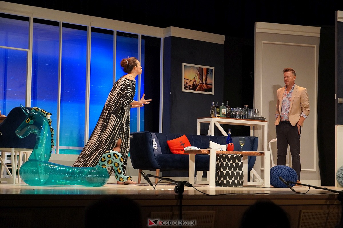 La Bombe - spektakl w Ostrołeckim Centrum Kultury [16.10.2023] - zdjęcie #5 - eOstroleka.pl