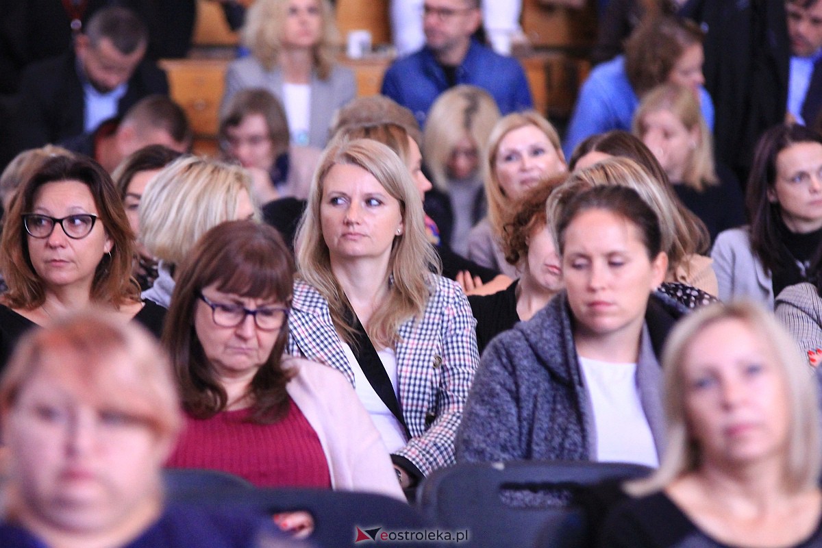 Konferencja Profilaktyczna „Koalicja dla bezpieczeństwa. Nie tylko dla nastolatków [17.10.2023] - zdjęcie #25 - eOstroleka.pl