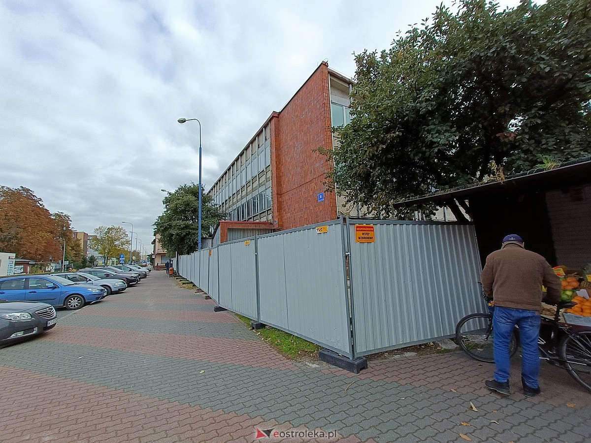 Smutne pożegnanie z pływalnią Piłsudskiego [18.10.2023] - zdjęcie #10 - eOstroleka.pl