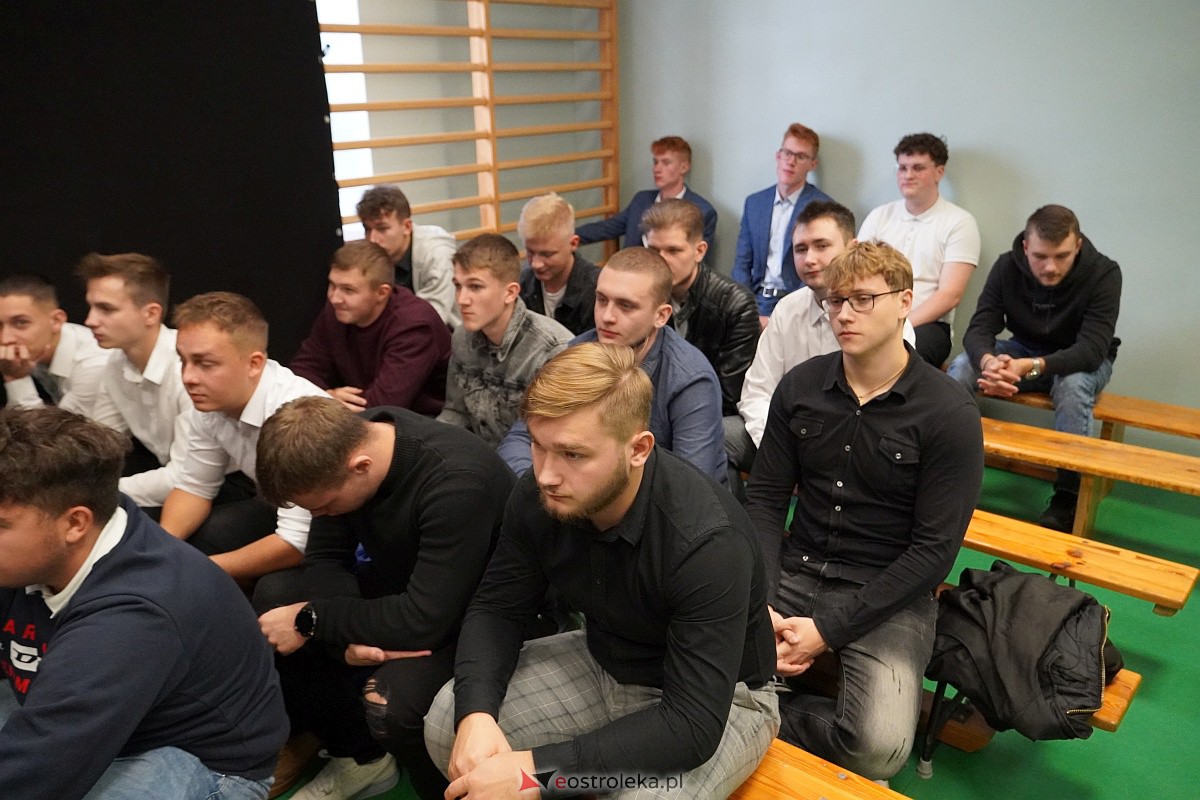 70. rocznica śmierci patrona Zespołu Szkół Zawodowych Nr 1 im. Józefa Psarskiego w Ostrołęce [18.10.2023] - zdjęcie #51 - eOstroleka.pl
