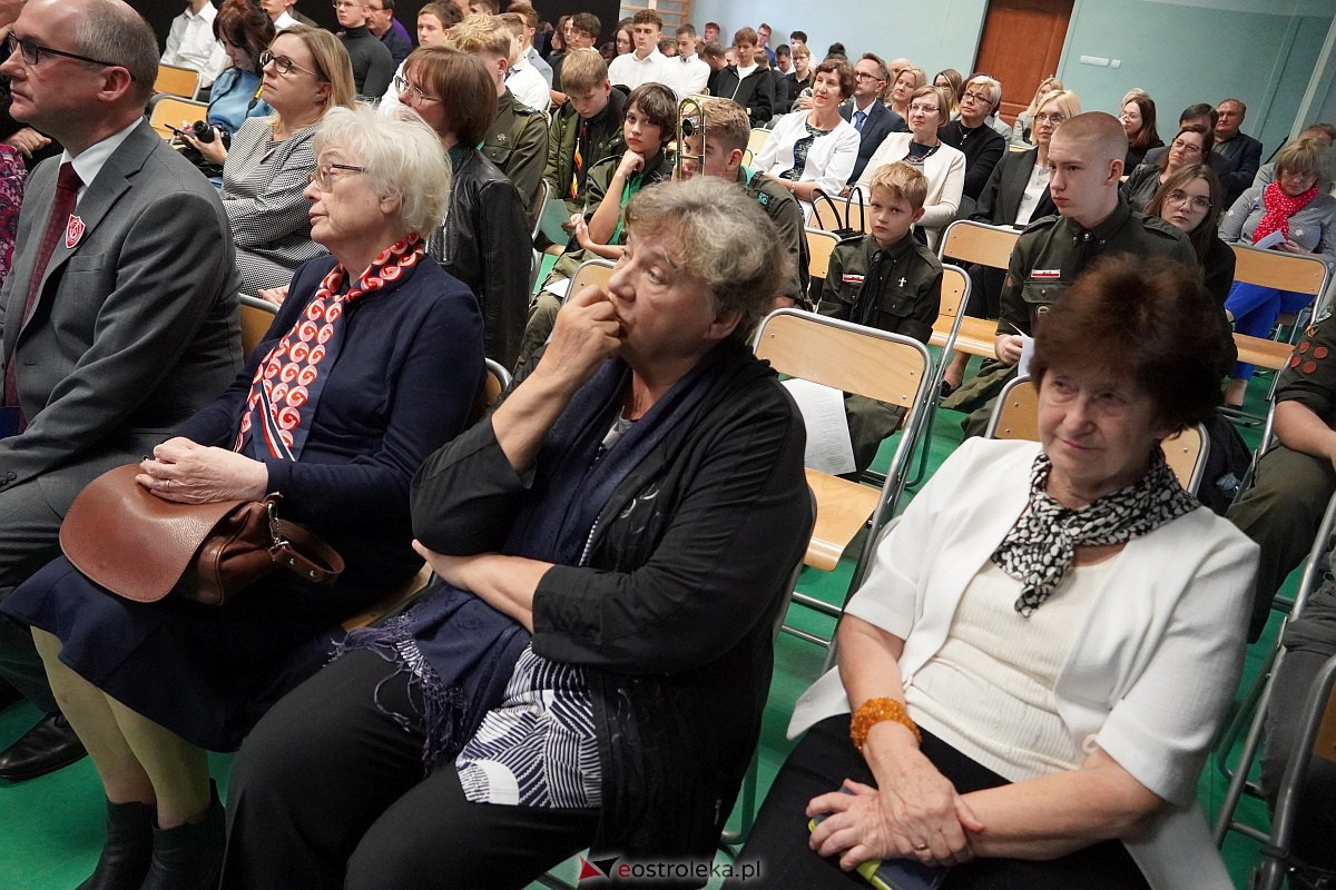 70. rocznica śmierci patrona Zespołu Szkół Zawodowych Nr 1 im. Józefa Psarskiego w Ostrołęce [18.10.2023] - zdjęcie #43 - eOstroleka.pl
