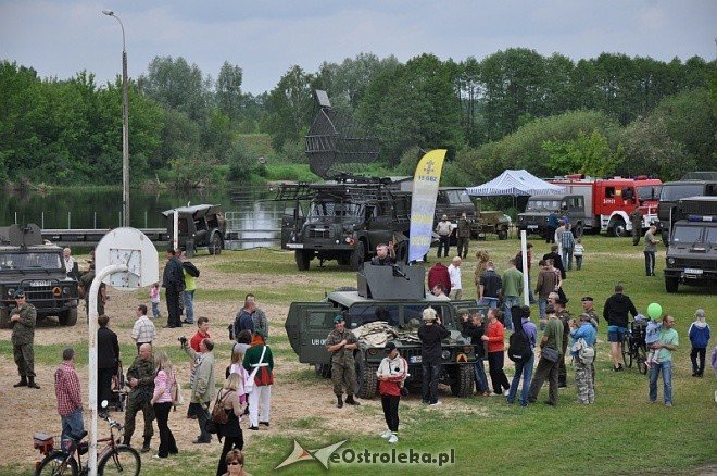 Militarny festyn na plaży (28.05.2011) - zdjęcie #3 - eOstroleka.pl
