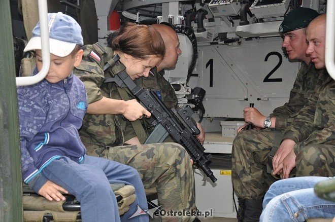 Militarny festyn na plaży (28.05.2011) - zdjęcie #74 - eOstroleka.pl