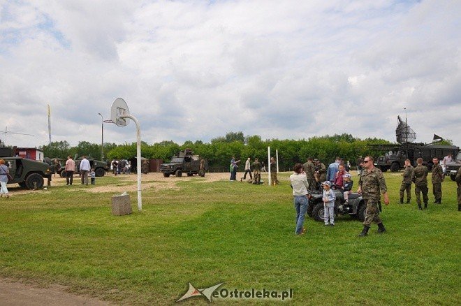 Militarny festyn na plaży (28.05.2011) - zdjęcie #65 - eOstroleka.pl