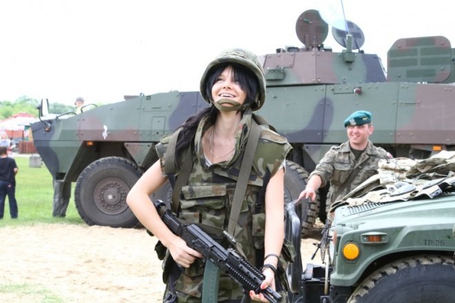 Militarny festyn na plaży (28.05.2011) - zdjęcie #28 - eOstroleka.pl