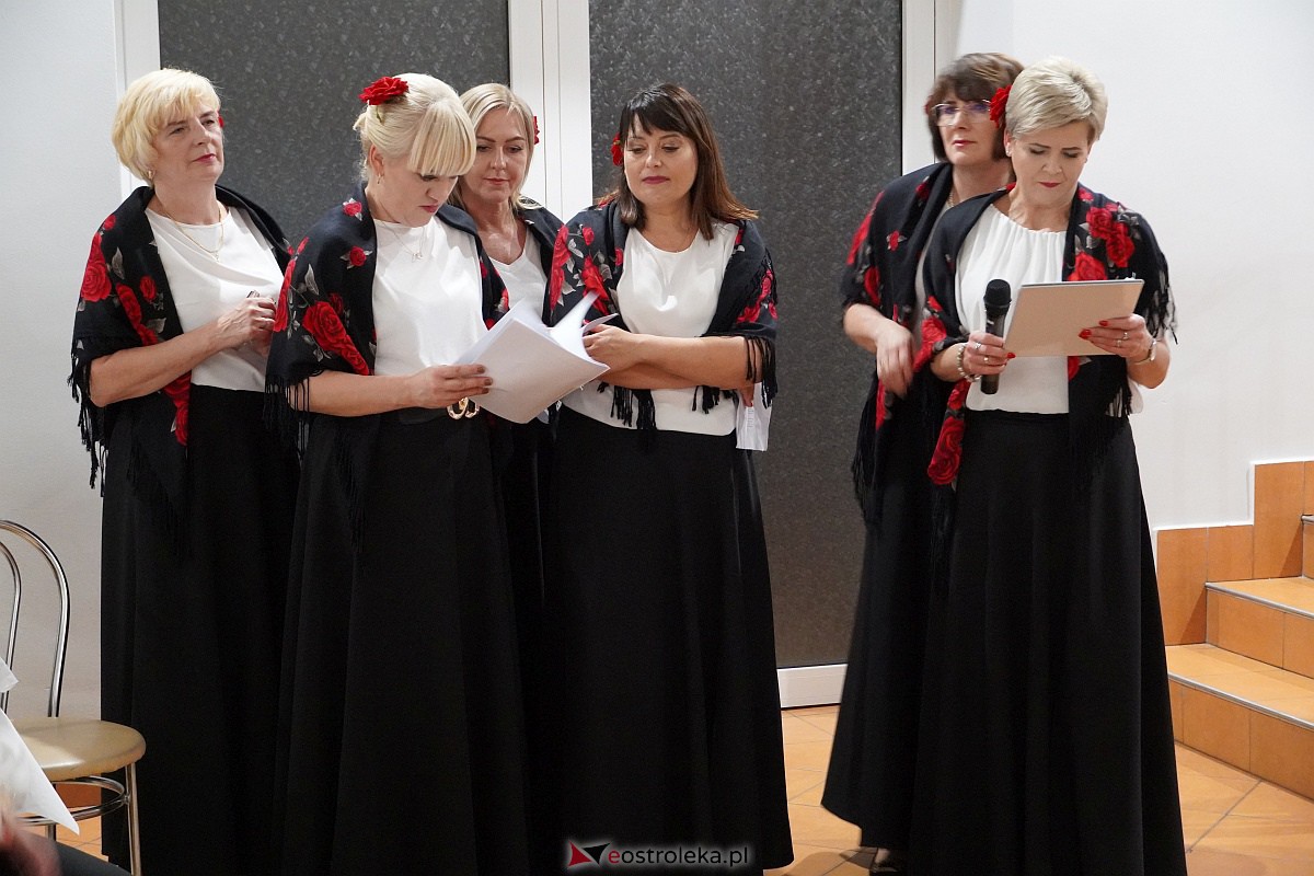  Przegląd Pieśni Biesiadnej Spotkanie kulturą malowane - kultywowanie zwyczajów i muzyki biesiadnej [21.10.2023] - zdjęcie #43 - eOstroleka.pl