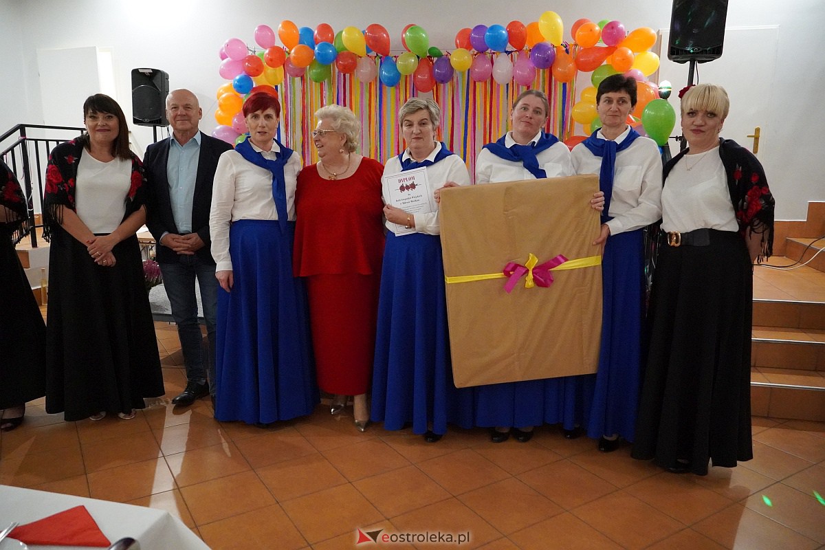  Przegląd Pieśni Biesiadnej Spotkanie kulturą malowane - kultywowanie zwyczajów i muzyki biesiadnej [21.10.2023] - zdjęcie #73 - eOstroleka.pl