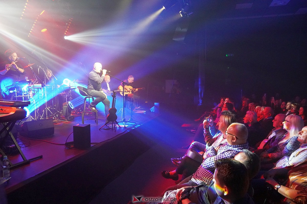 Koncert zespołu De Mono [21.10.2023] - zdjęcie #87 - eOstroleka.pl