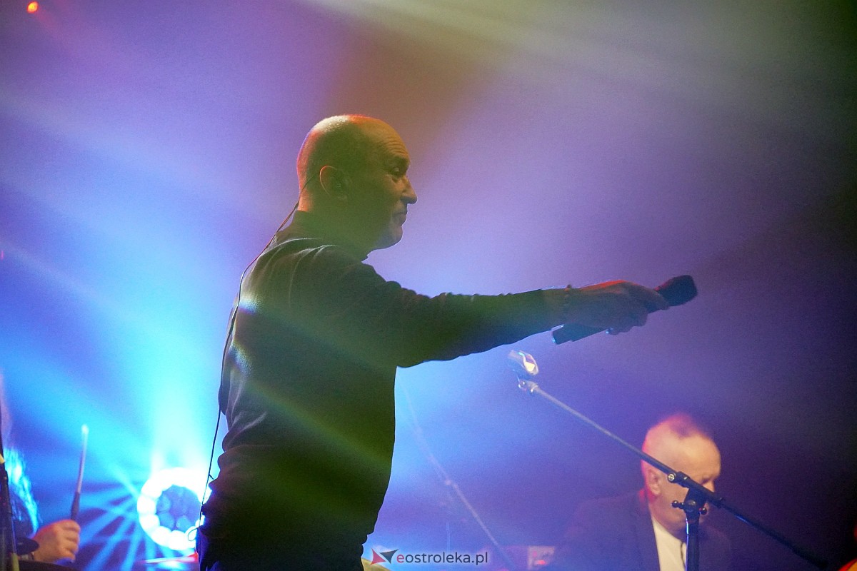 Koncert zespołu De Mono [21.10.2023] - zdjęcie #79 - eOstroleka.pl