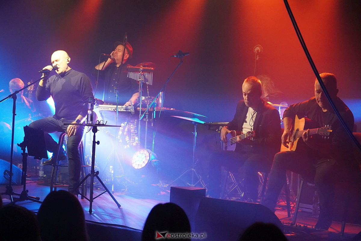 Koncert zespołu De Mono [21.10.2023] - zdjęcie #67 - eOstroleka.pl