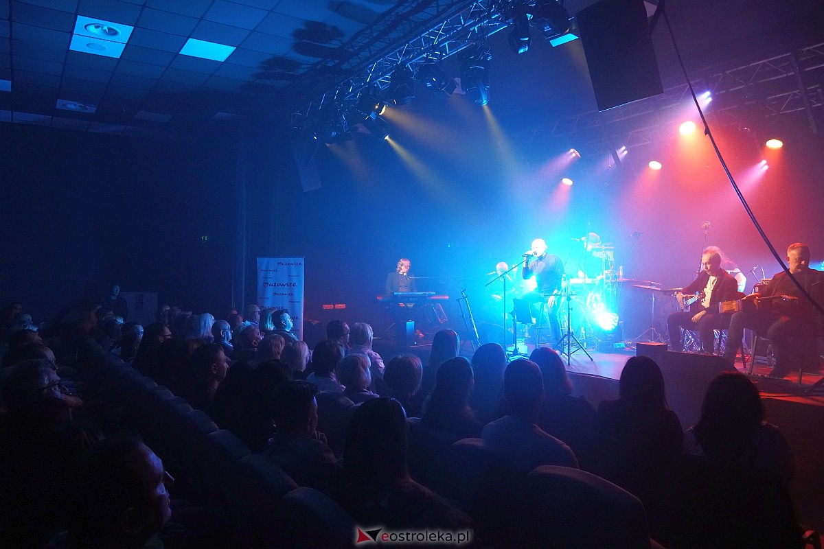 Koncert zespołu De Mono [21.10.2023] - zdjęcie #55 - eOstroleka.pl