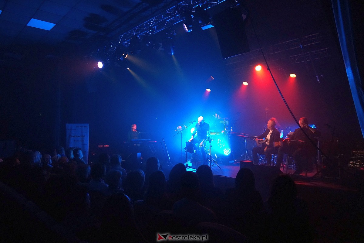 Koncert zespołu De Mono [21.10.2023] - zdjęcie #53 - eOstroleka.pl
