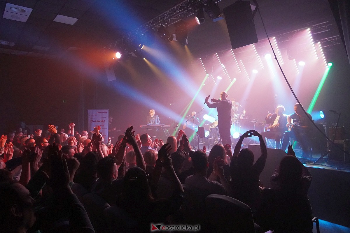 Koncert zespołu De Mono [21.10.2023] - zdjęcie #27 - eOstroleka.pl