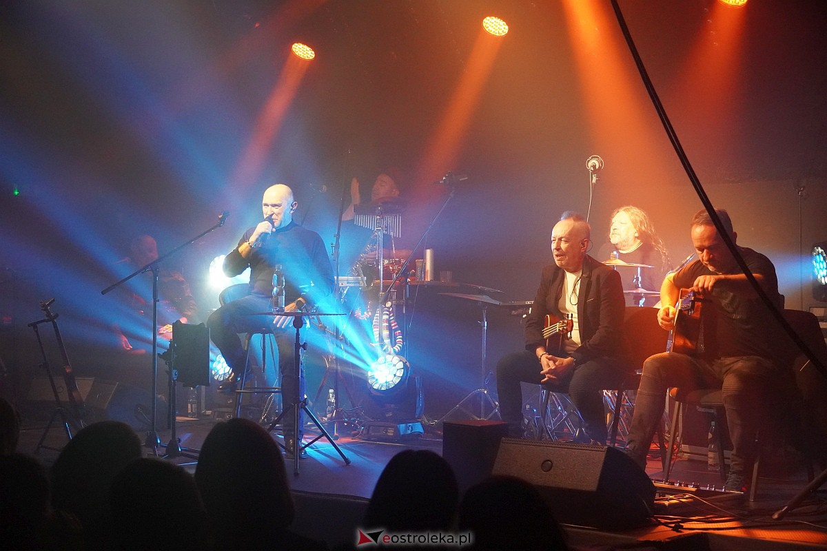 Koncert zespołu De Mono [21.10.2023] - zdjęcie #7 - eOstroleka.pl