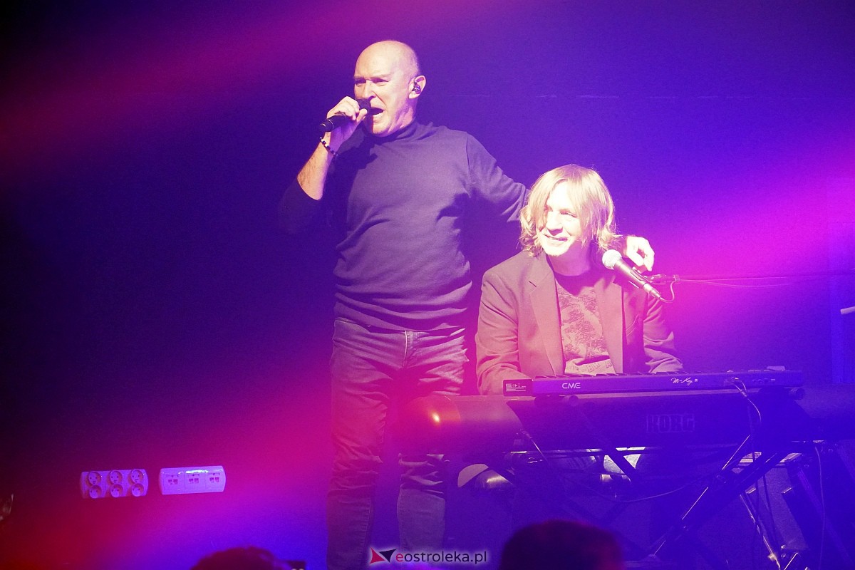 Koncert zespołu De Mono [21.10.2023] - zdjęcie #60 - eOstroleka.pl