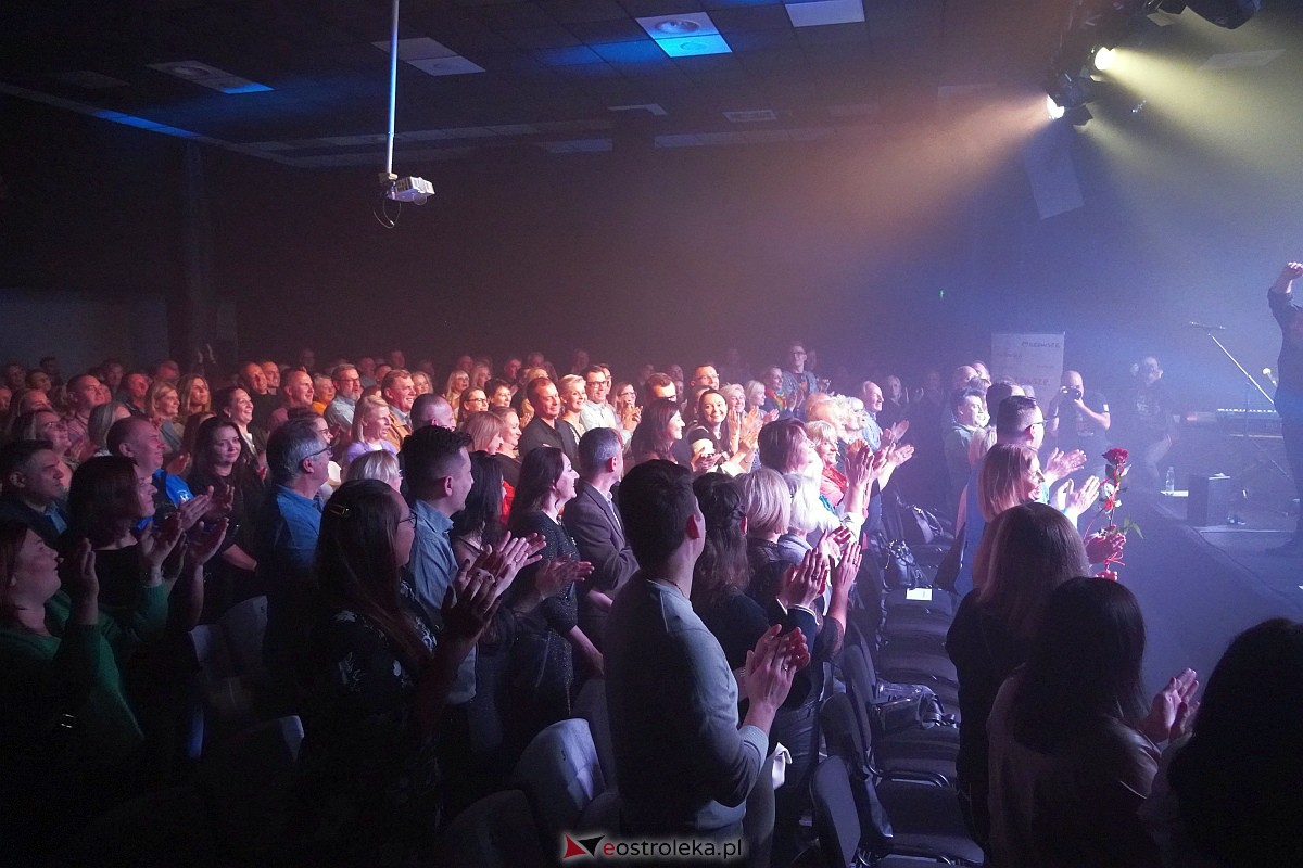 Koncert zespołu De Mono [21.10.2023] - zdjęcie #10 - eOstroleka.pl