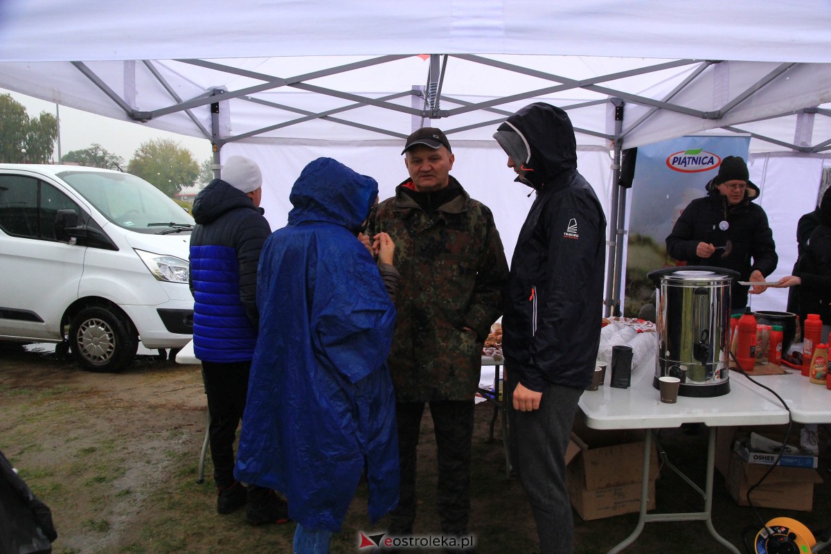 Rozpoczęcie sezonu na morsowanie w Ostrołęce [22.10.2023] - zdjęcie #123 - eOstroleka.pl