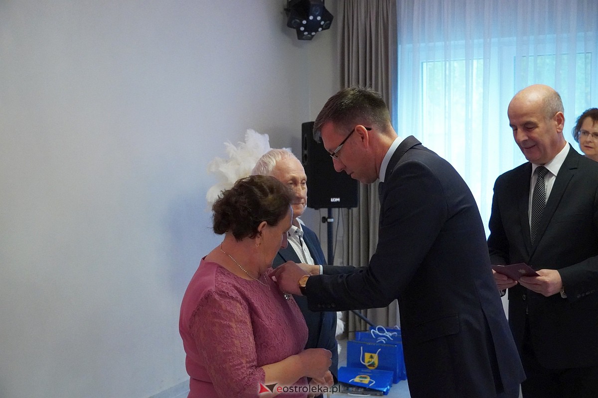Złote Gody małżeńskie w Lelisie [22.10.2023] - zdjęcie #60 - eOstroleka.pl