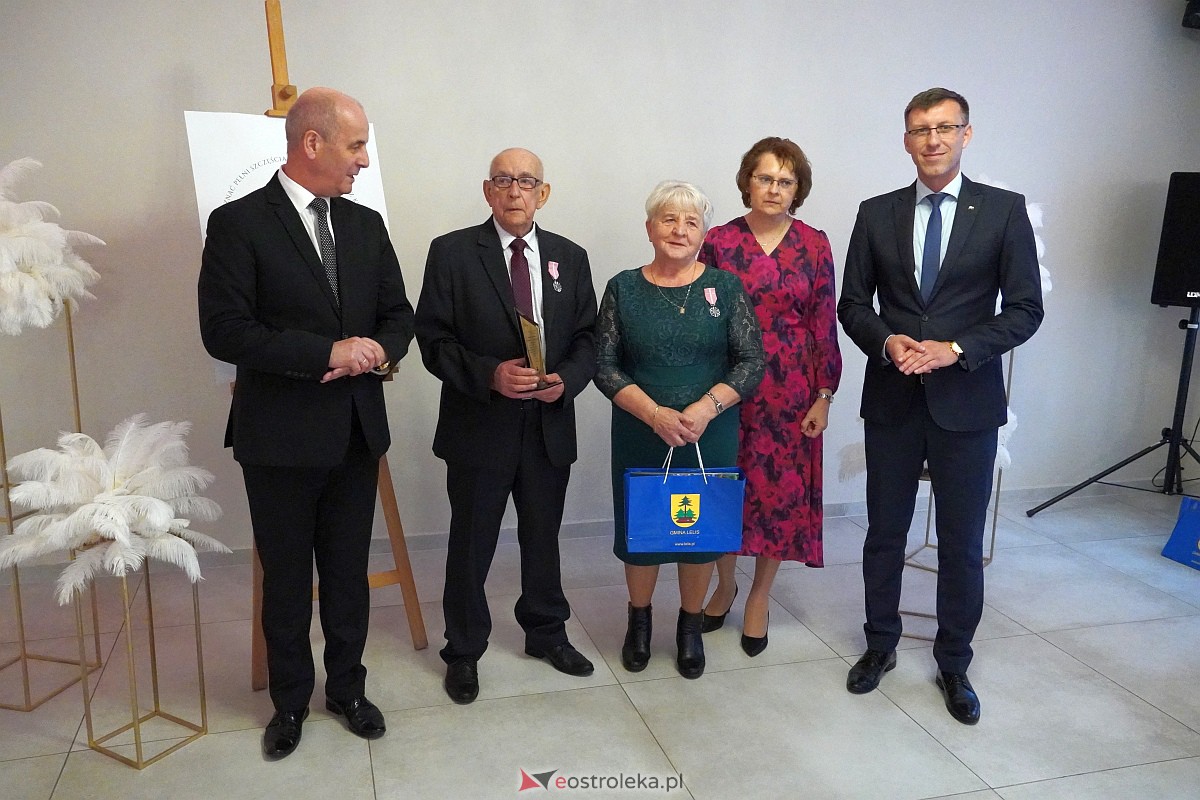 Złote Gody małżeńskie w Lelisie [22.10.2023] - zdjęcie #50 - eOstroleka.pl