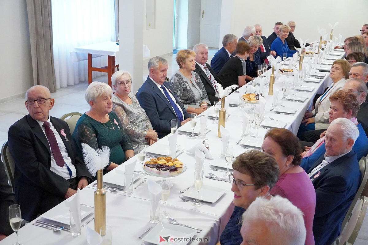 Złote Gody małżeńskie w Lelisie [22.10.2023] - zdjęcie #33 - eOstroleka.pl
