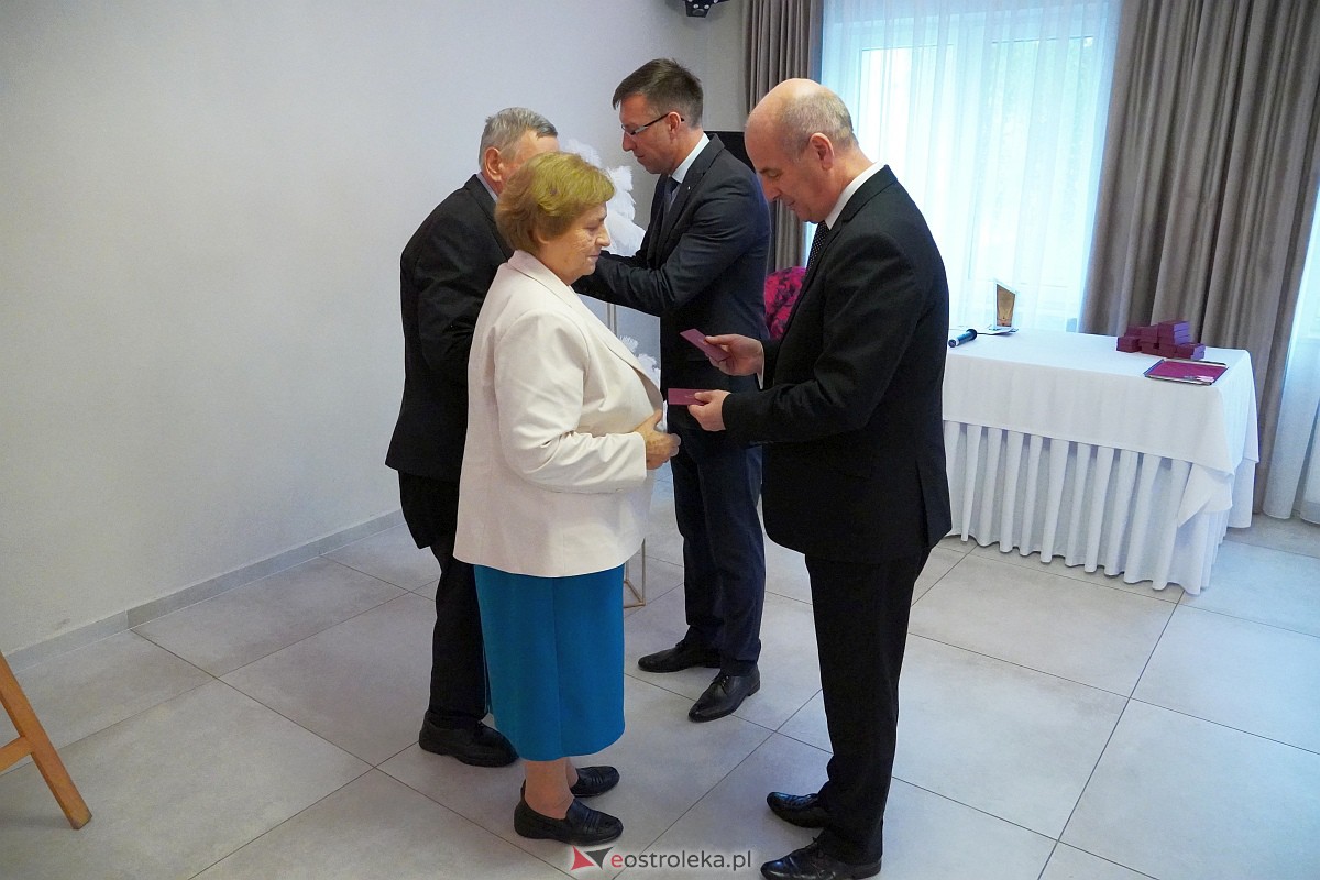 Złote Gody małżeńskie w Lelisie [22.10.2023] - zdjęcie #23 - eOstroleka.pl