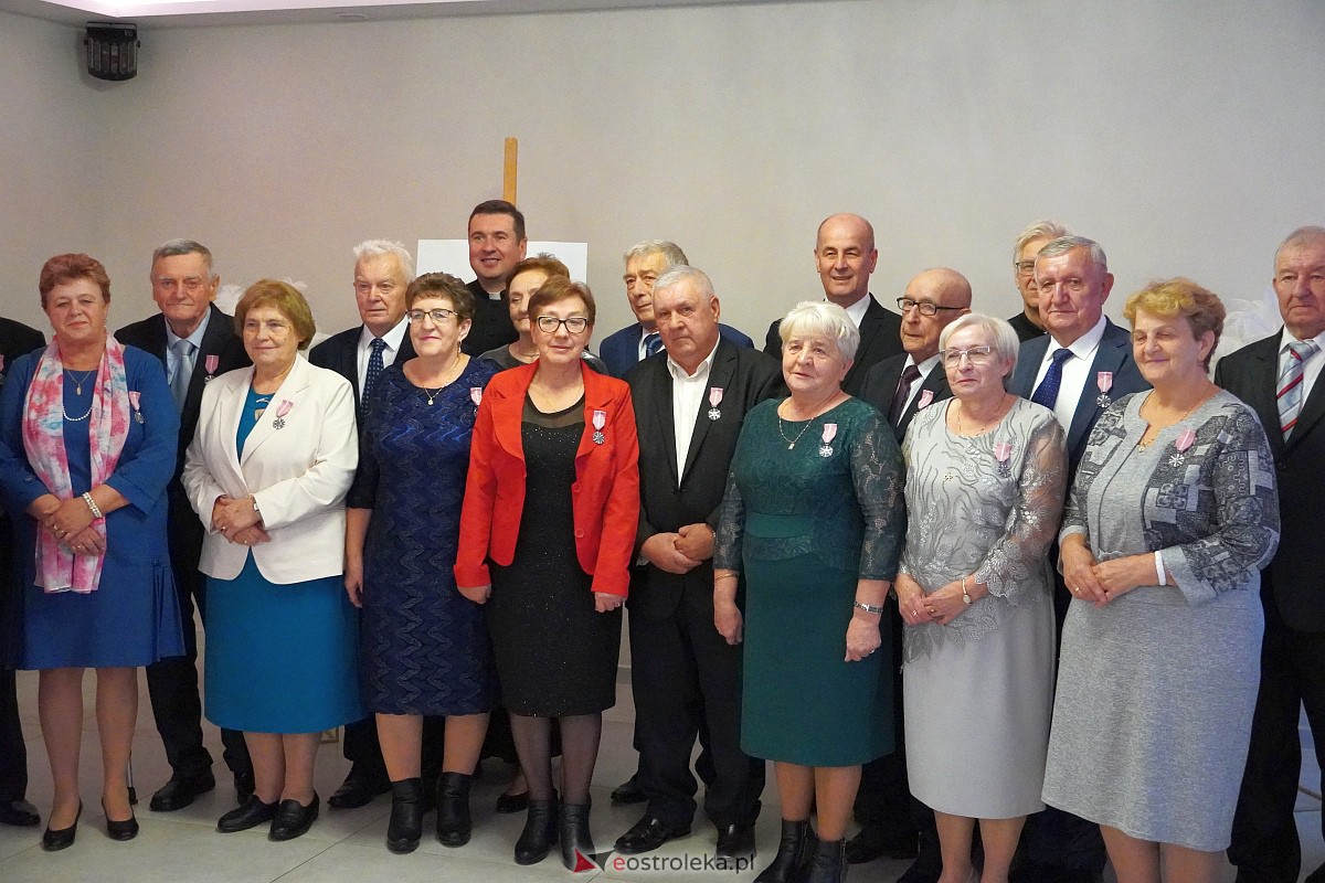 Złote Gody małżeńskie w Lelisie [22.10.2023] - zdjęcie #13 - eOstroleka.pl