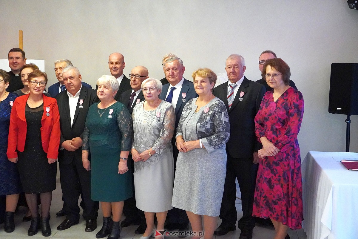 Złote Gody małżeńskie w Lelisie [22.10.2023] - zdjęcie #12 - eOstroleka.pl