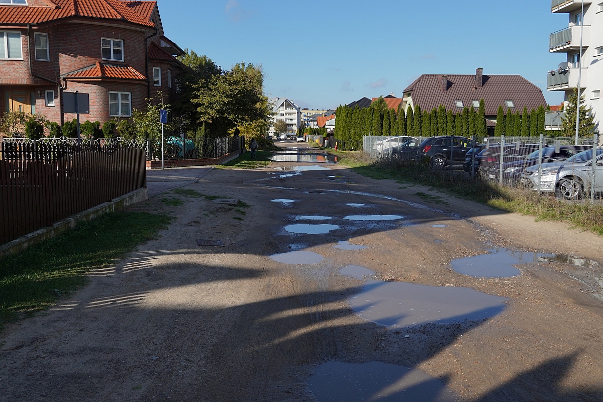 Mieszkańcy pytają: “Kiedy przebudowane zostaną ulicy Markowskiego, Niemena i Przytulna?” [23.10.2023] - zdjęcie #1 - eOstroleka.pl