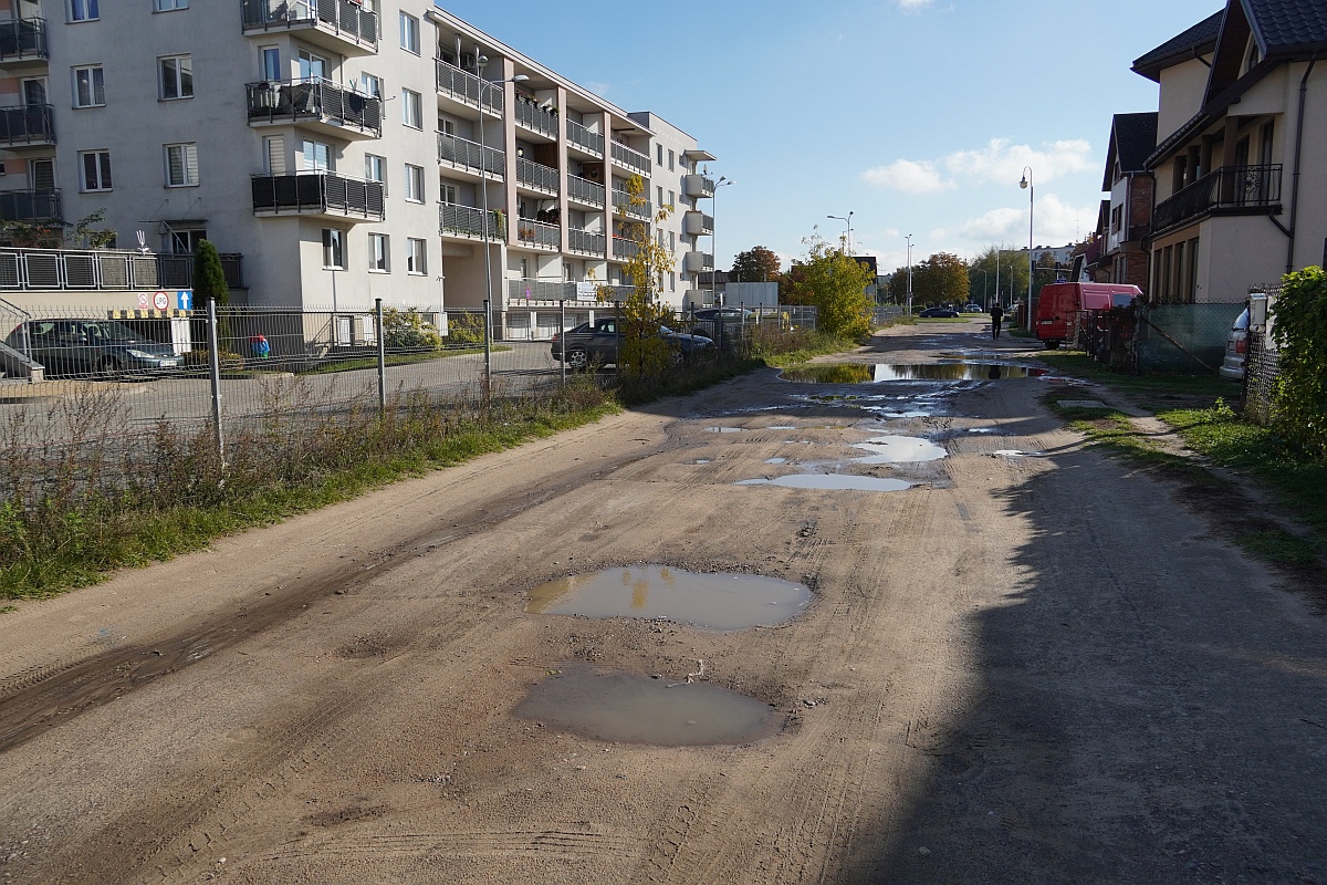 Mieszkańcy pytają: “Kiedy przebudowane zostaną ulicy Markowskiego, Niemena i Przytulna?” [23.10.2023] - zdjęcie #3 - eOstroleka.pl