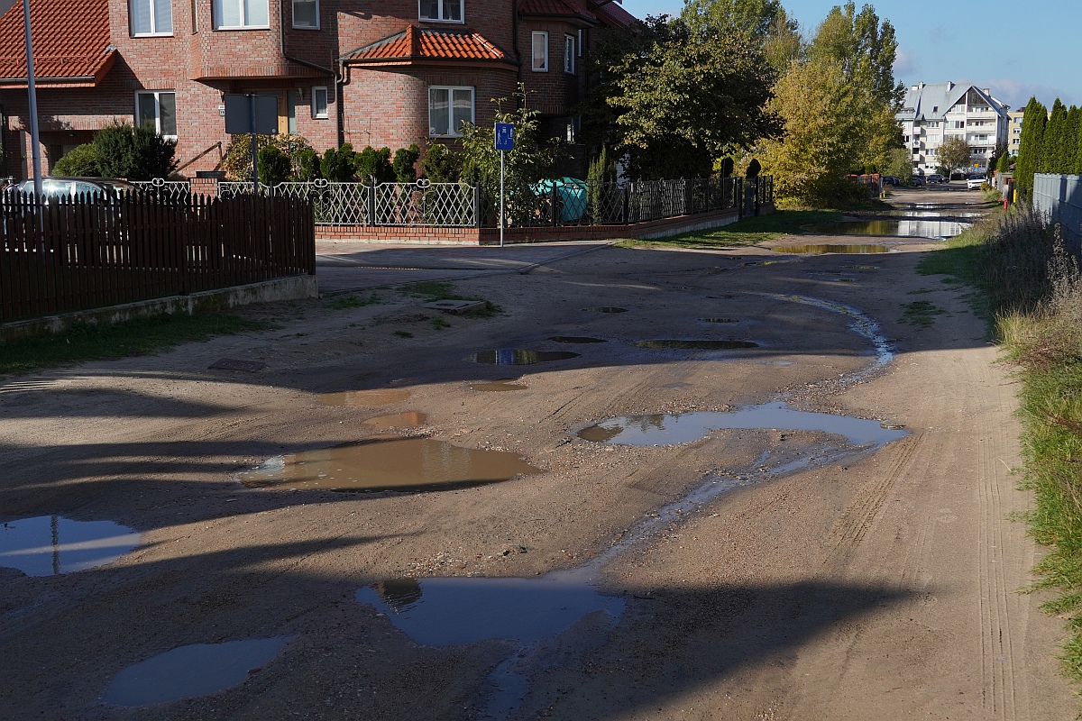 Mieszkańcy pytają: “Kiedy przebudowane zostaną ulicy Markowskiego, Niemena i Przytulna?” [23.10.2023] - zdjęcie #9 - eOstroleka.pl