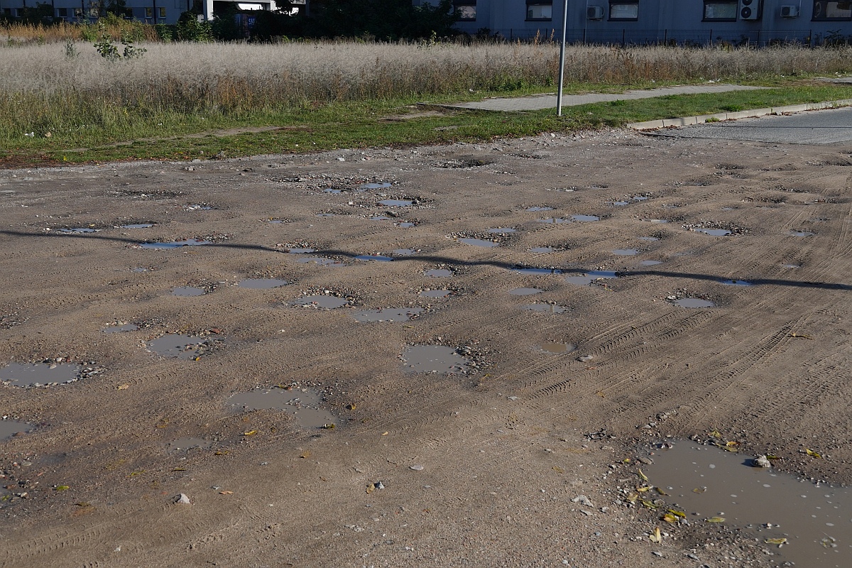 Mieszkańcy pytają: “Kiedy przebudowane zostaną ulicy Markowskiego, Niemena i Przytulna?” [23.10.2023] - zdjęcie #16 - eOstroleka.pl