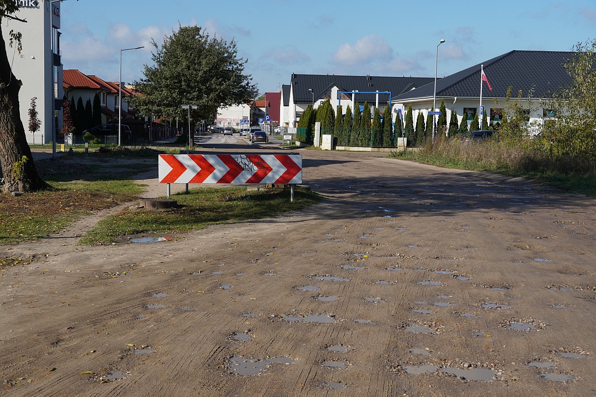 Mieszkańcy pytają: “Kiedy przebudowane zostaną ulicy Markowskiego, Niemena i Przytulna?” [23.10.2023] - zdjęcie #17 - eOstroleka.pl