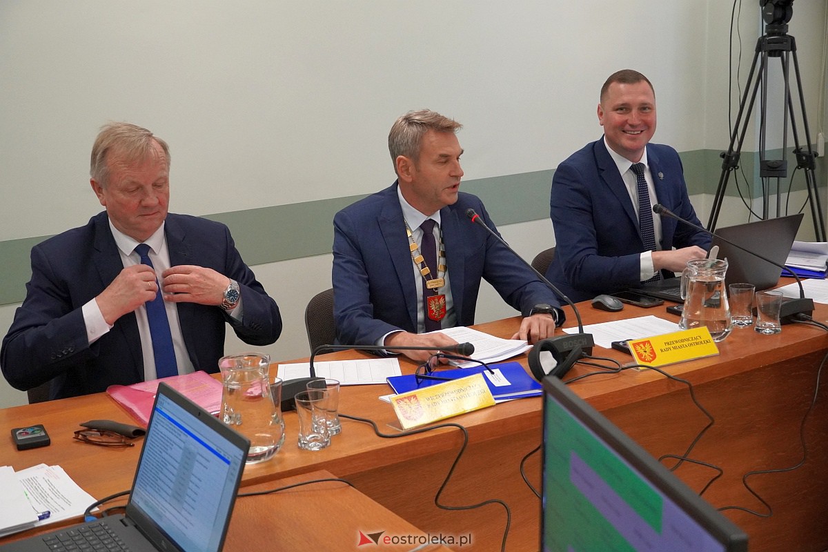 LXXXVIII sesja Rady Miasta Ostrołęki [26.10.2023] - zdjęcie #22 - eOstroleka.pl