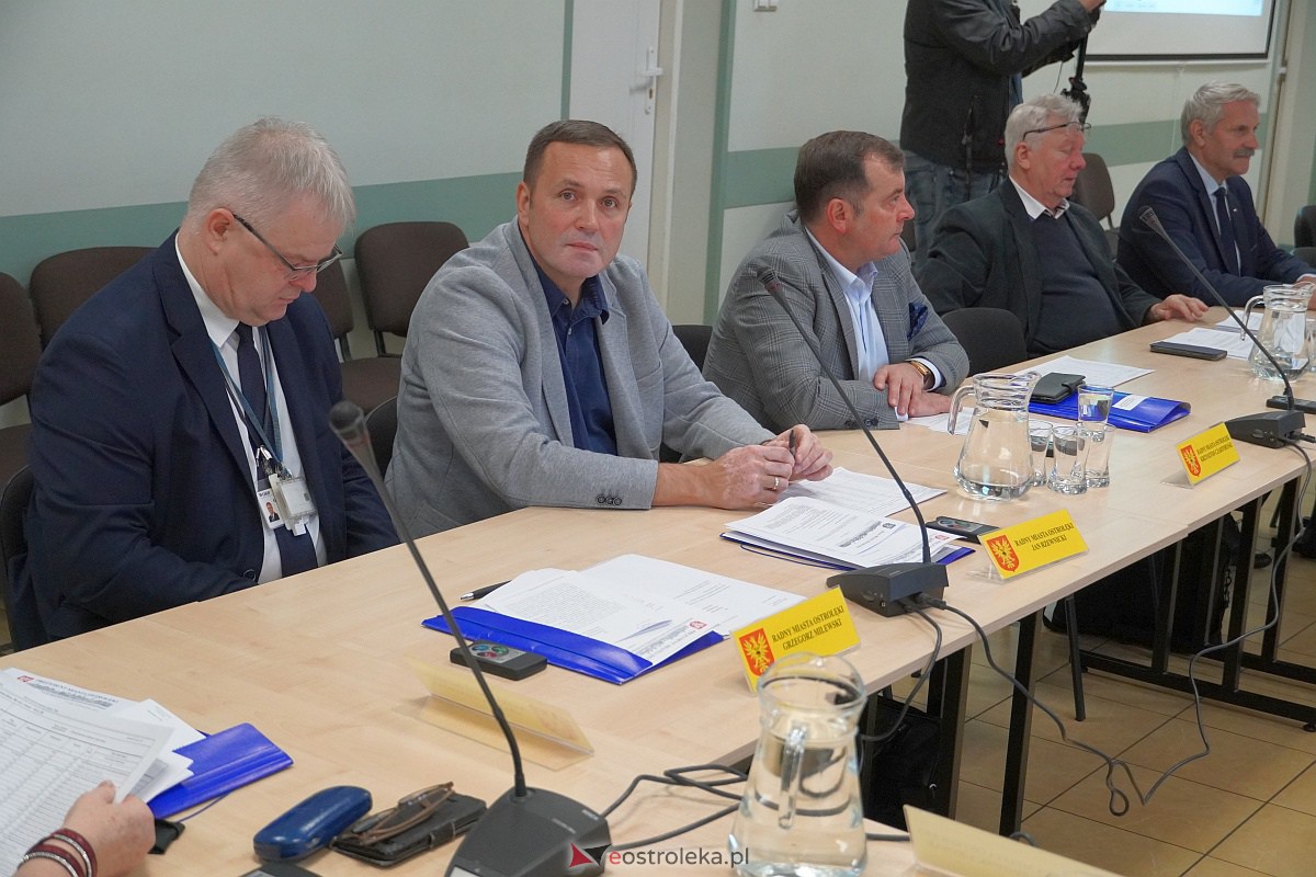 LXXXVIII sesja Rady Miasta Ostrołęki [26.10.2023] - zdjęcie #6 - eOstroleka.pl