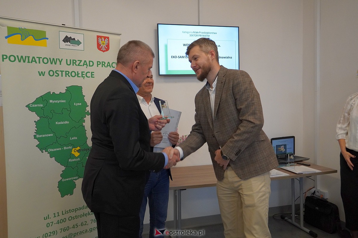 „Dobry Pracodawca” 2023. Nagrody starosty ostrołęckiego trafiły do laureatów [27.10.2023] - zdjęcie #37 - eOstroleka.pl