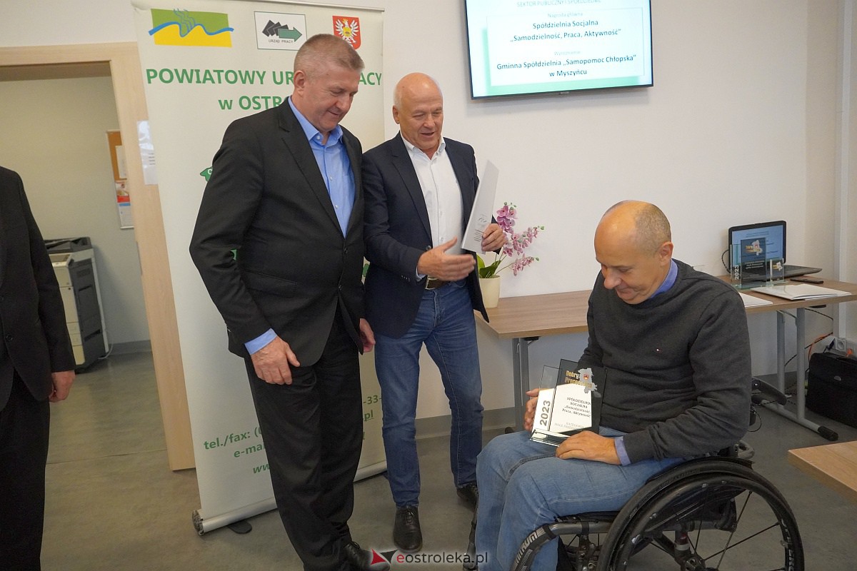 „Dobry Pracodawca” 2023. Nagrody starosty ostrołęckiego trafiły do laureatów [27.10.2023] - zdjęcie #25 - eOstroleka.pl