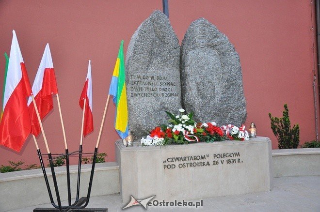 Inscenizacja historyczna obrony Klasztoru 28.05.2011 - zdjęcie #1 - eOstroleka.pl