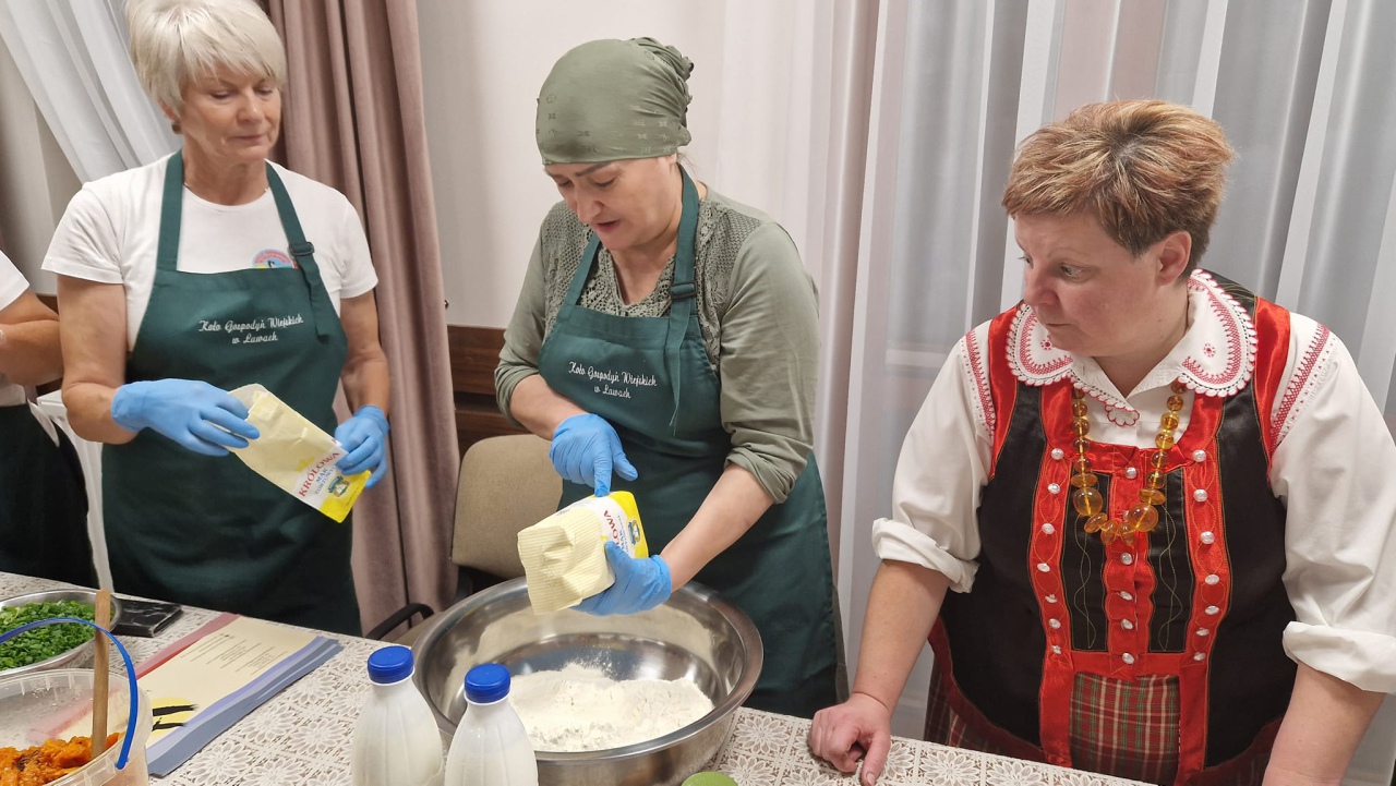 Różne wymiary wielokulturowości - warsztaty dla nauczycieli [27.10.2023] - zdjęcie #16 - eOstroleka.pl
