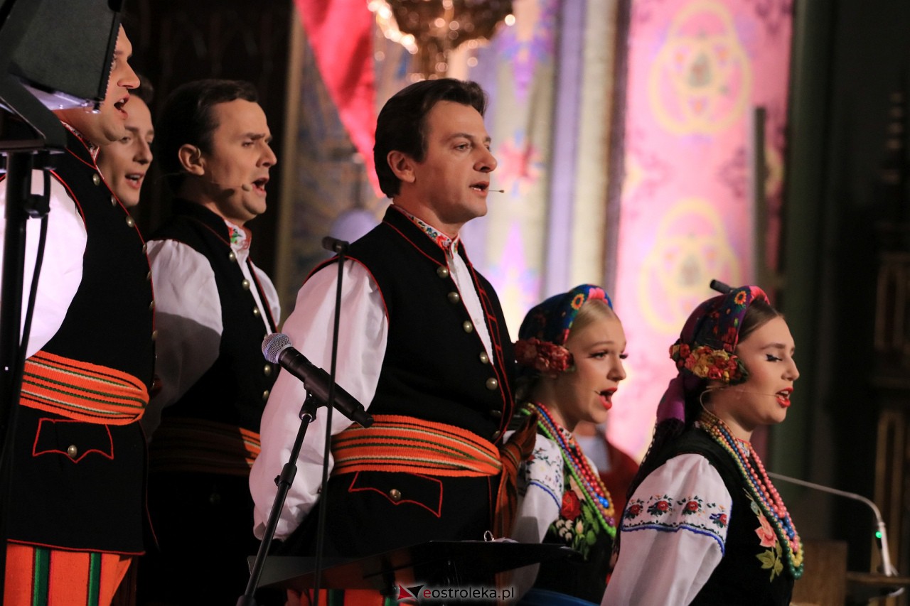Koncert zespołu Mazowsze w Myszyńcu [28.10.2023] - zdjęcie #120 - eOstroleka.pl