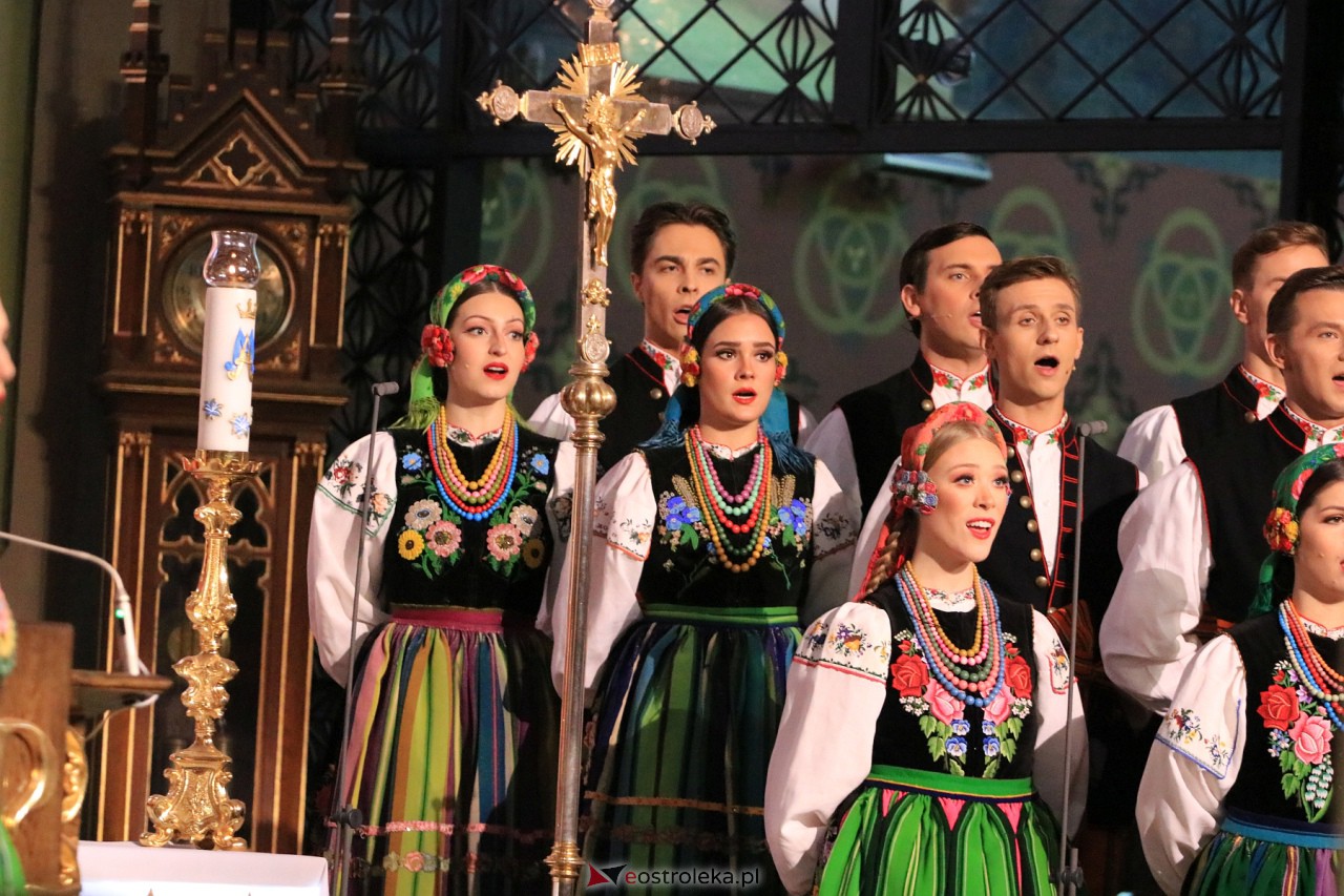 Koncert zespołu Mazowsze w Myszyńcu [28.10.2023] - zdjęcie #119 - eOstroleka.pl
