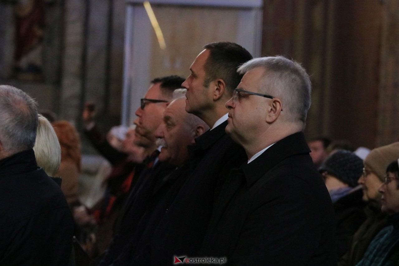 Koncert zespołu Mazowsze w Myszyńcu [28.10.2023] - zdjęcie #117 - eOstroleka.pl
