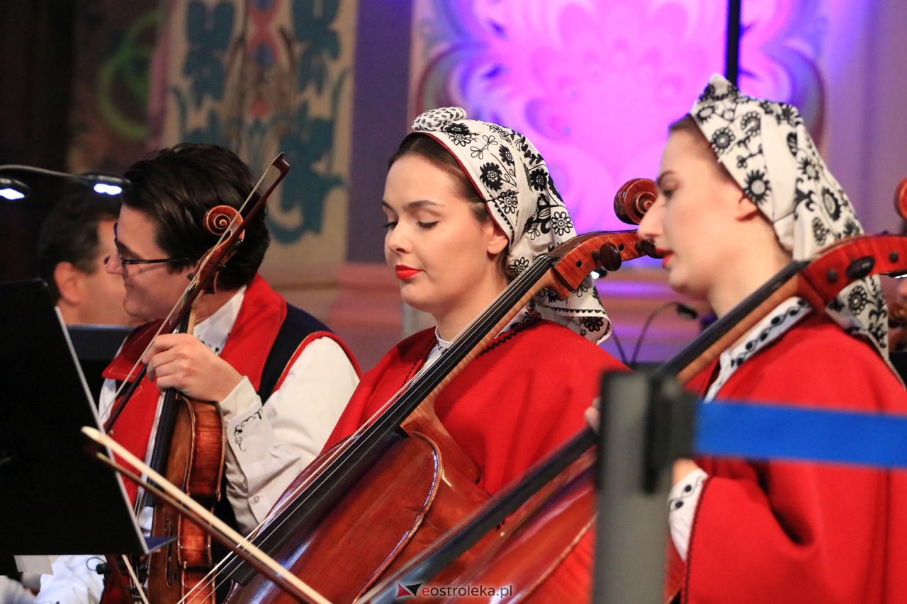 Koncert zespołu Mazowsze w Myszyńcu [28.10.2023] - zdjęcie #80 - eOstroleka.pl
