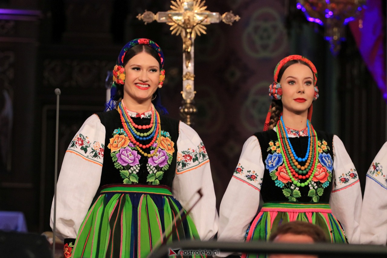 Koncert zespołu Mazowsze w Myszyńcu [28.10.2023] - zdjęcie #75 - eOstroleka.pl