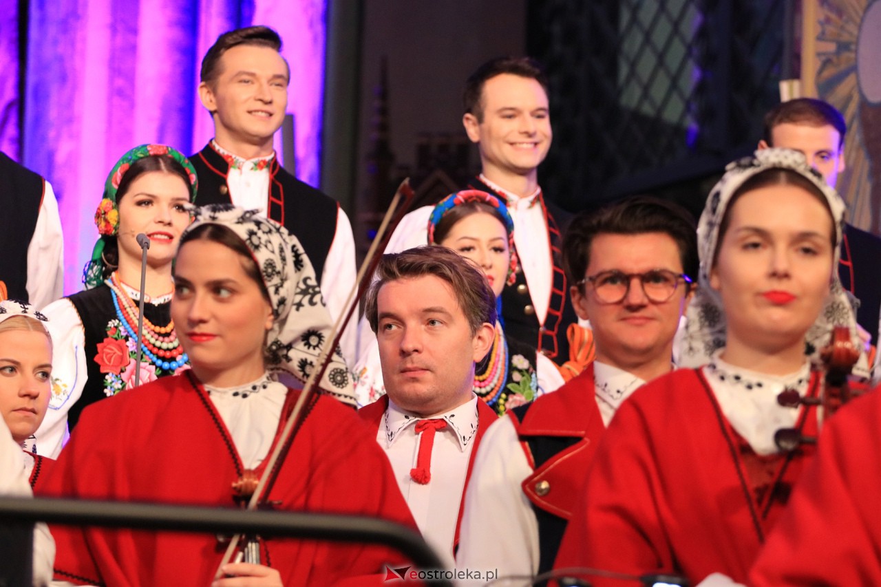 Koncert zespołu Mazowsze w Myszyńcu [28.10.2023] - zdjęcie #72 - eOstroleka.pl
