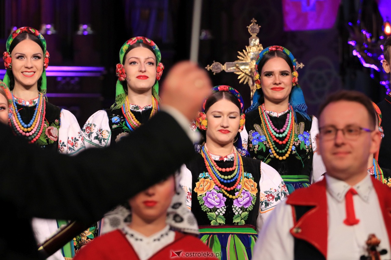 Koncert zespołu Mazowsze w Myszyńcu [28.10.2023] - zdjęcie #71 - eOstroleka.pl